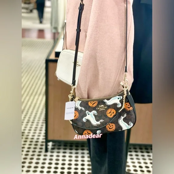 NWT Coach Teri Shoulder Bag In Signature Canvas Pumpkin Halloween Print CCE71 - Picture 15 of 15